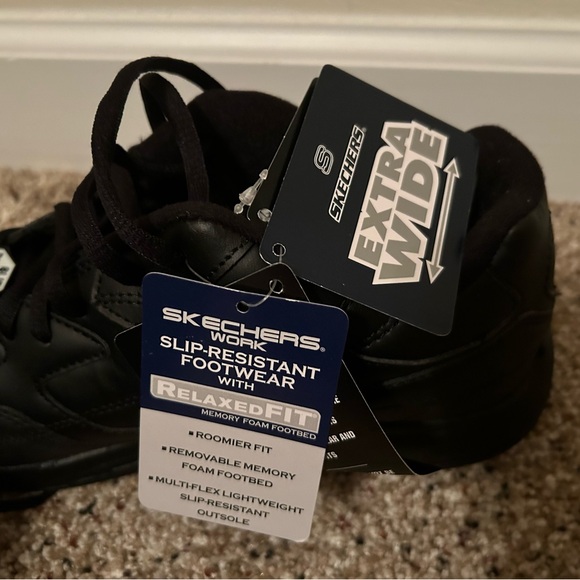 NWT - Black Skechers Work Slip-Resistant Footwear with Relaxed Fit - Picture 3 of 9
